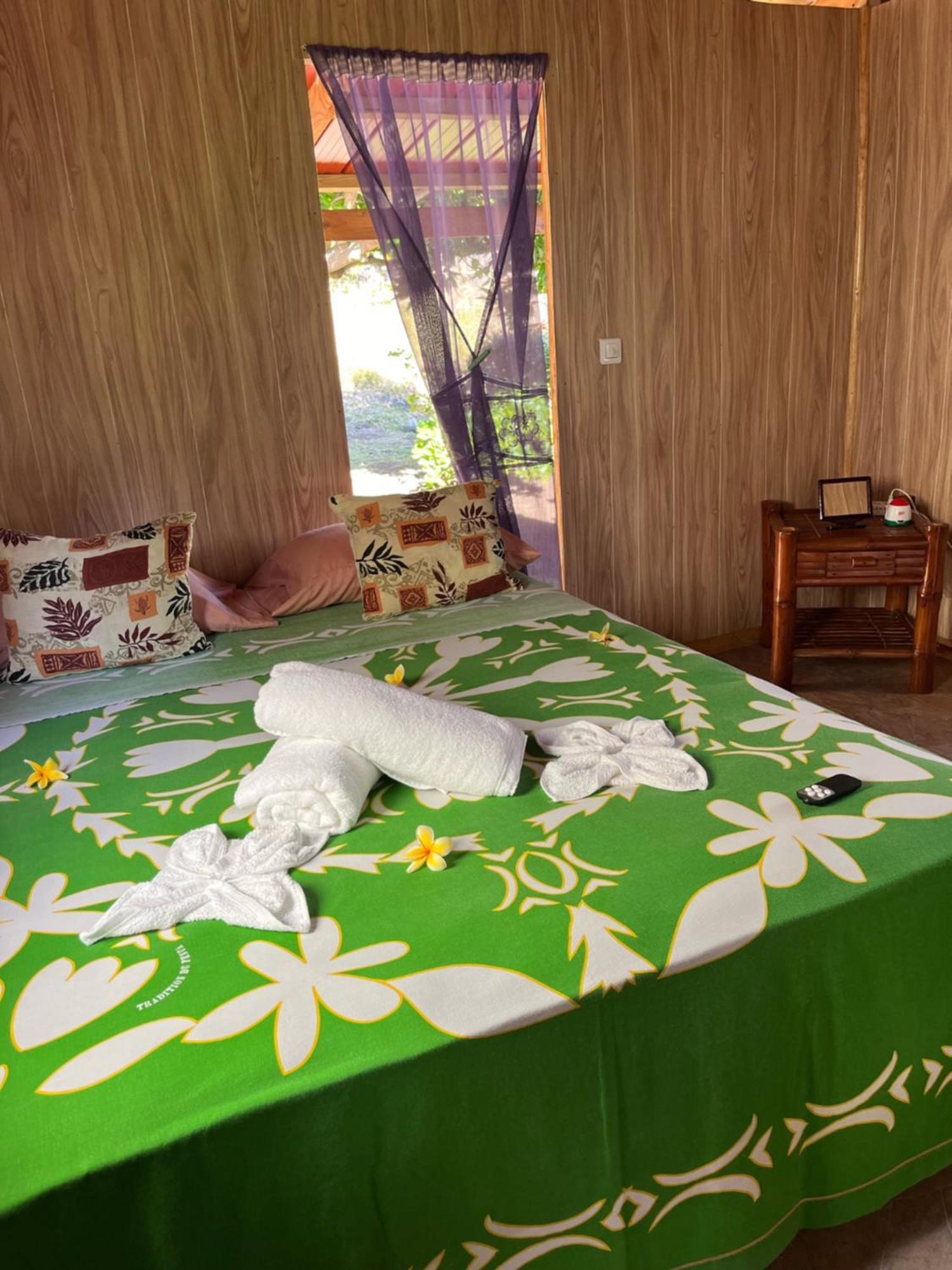 Ferienwohnung Hei Maurua Te-Fare-Arii Exterior foto